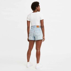 Levi's High Loose Shorts - Size 26 - Light Wash Denim High Waisted Shorts